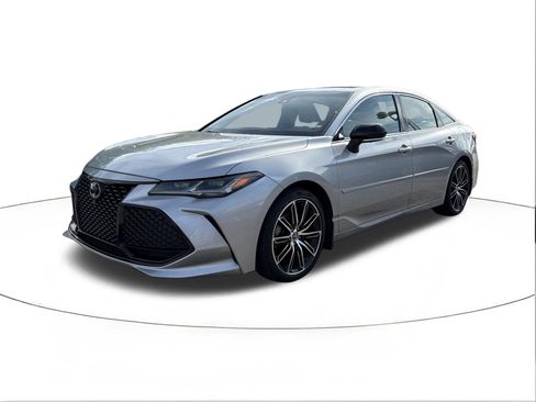 Used 2019 Toyota Avalon Touring w/ Advanced Safety Package FWD image 7