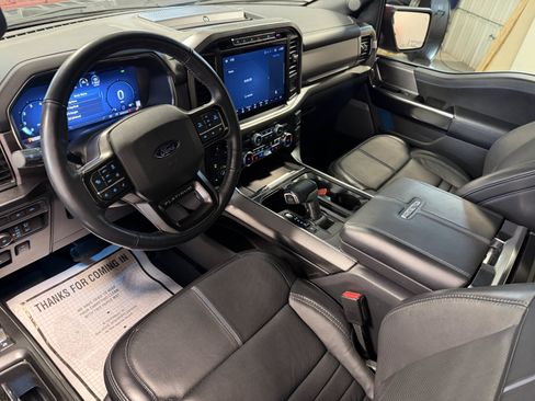 Used 2024 Ford F150 Platinum AWD/4WD image 4