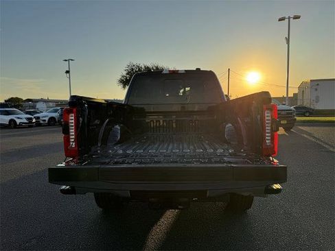 Certified 2024 Ford F250 Lariat w/ Lariat Ultimate Package image 5