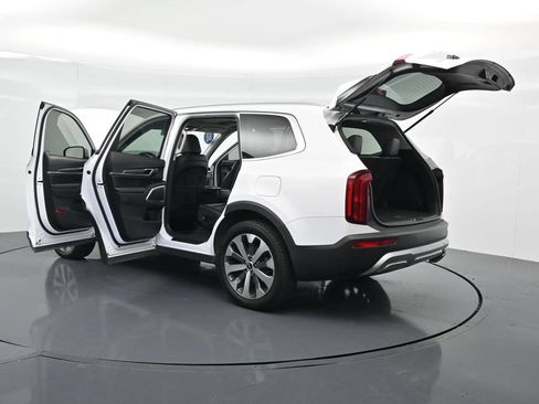 Used 2022 Kia Telluride S AWD/4WD image 45