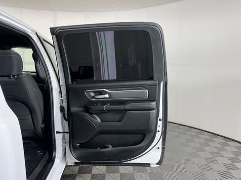 Used 2022 RAM 1500 Big Horn AWD/4WD image 38