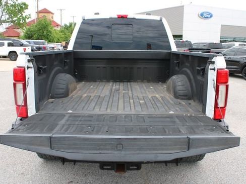 Used 2020 Ford F250 Platinum w/ FX4 Off-Road Package AWD/4WD image 7