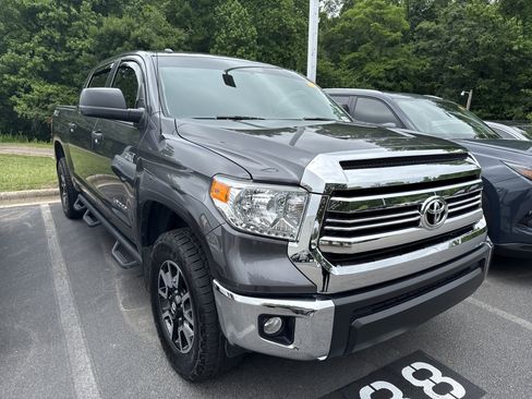 Used 2017 Toyota Tundra SR5 w/ TRD Off Road Package AWD/4WD image 2