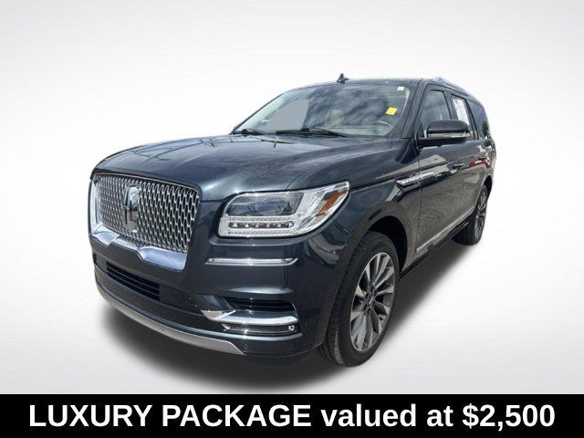 Used 2021 Lincoln Navigator Reserve w/ Luxury Package AWD/4WD image 3