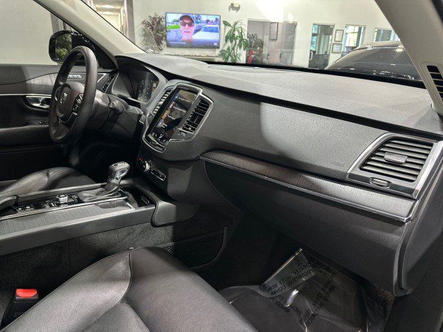 Used 2020 Volvo XC90 T5 Momentum w/ Protection Package Premier FWD image 59