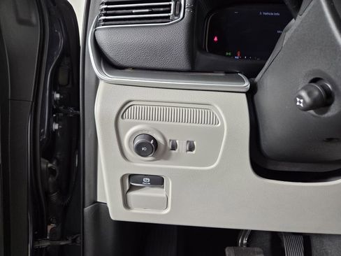 Certified 2025 Jeep Wagoneer 4WD image 23