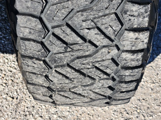 Used 2021 Ford F150 Lariat w/ FX4 Off-Road Package AWD/4WD image 11