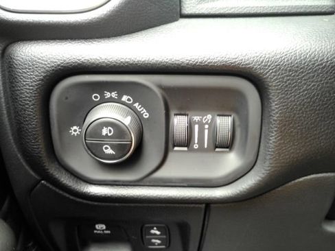 Used 2026 RAM 1500 Big Horn AWD/4WD image 34