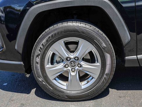 Used 2024 Toyota RAV4 XLE AWD/4WD image 28