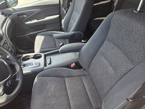 Used 2023 Honda Ridgeline Sport image 12
