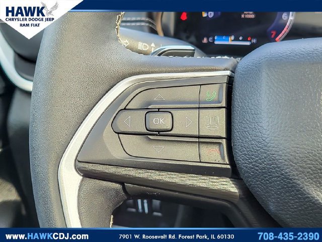 Certified 2025 Jeep Grand Cherokee Altitude AWD/4WD image 15