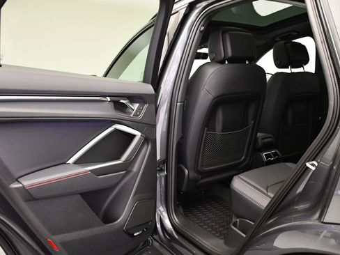 Used 2025 Audi Q3 2.0T Premium Plus w/ Premium Plus Package image 43