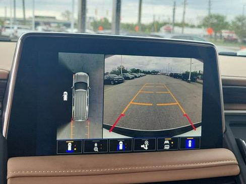 Used 2024 Chevrolet Tahoe Premier image 36