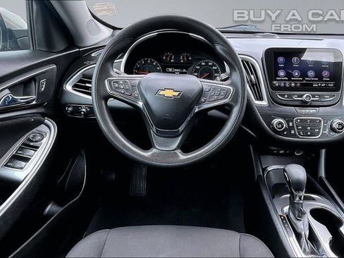Used 2023 Chevrolet Malibu LT FWD image 5