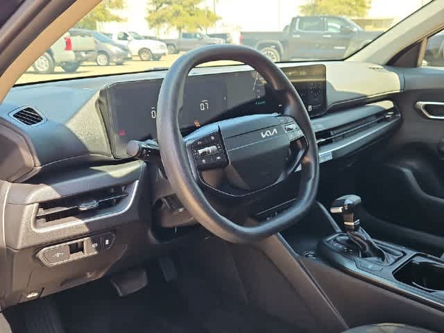 Used 2025 Kia K4 FWD image 10