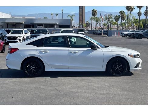 Used 2023 Honda Civic Sport image 7