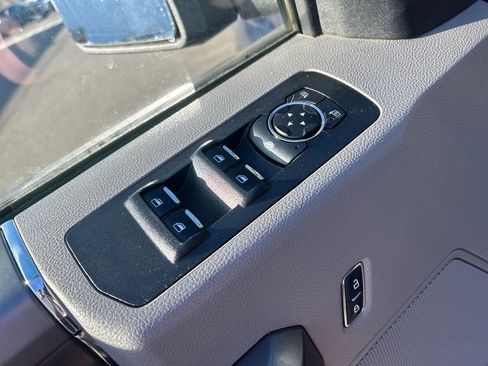 Certified 2019 Ford F150 XLT w/ Equipment Group 302A Luxury image 20