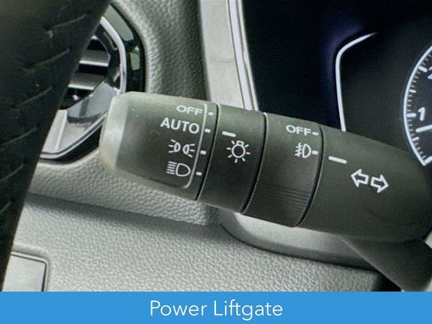 Used 2025 Honda Pilot EX-L image 15