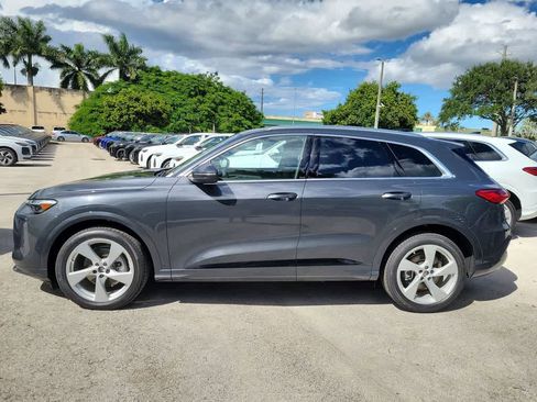 New 2025 Audi Q5 Prestige image 3