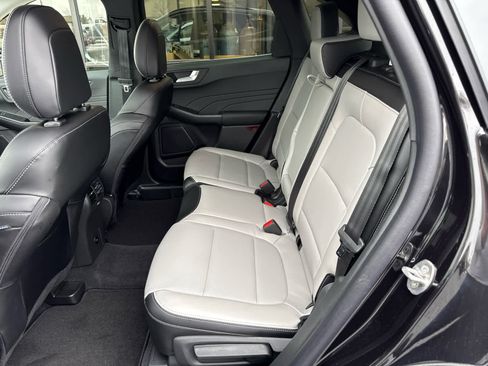 New 2026 Ford Escape Platinum image 22