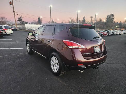 Used 2014 Nissan Murano S image 3