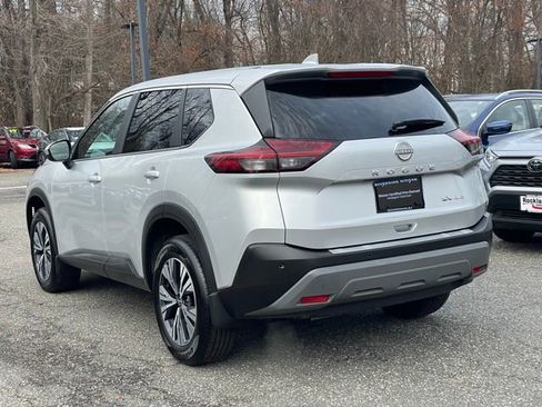 Certified 2023 Nissan Rogue SV AWD/4WD image 4