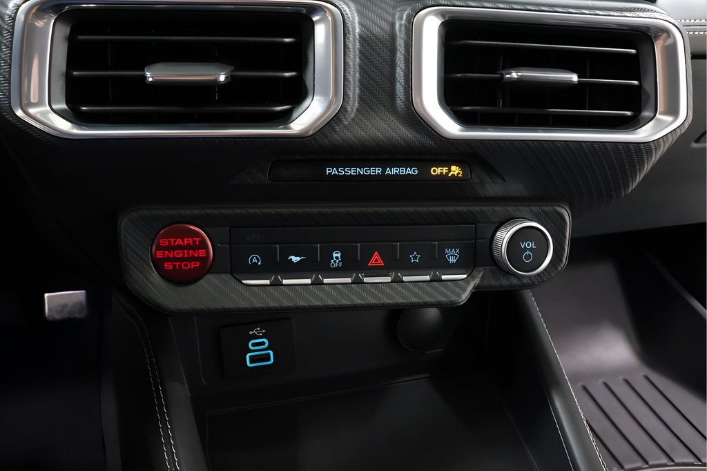 Used 2025 Ford Mustang GT Premium w/ GT Performance Package RWD image 11