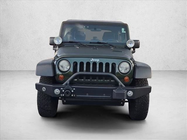 Used 2011 Jeep Wrangler Unlimited Rubicon w/ Connectivity Group AWD/4WD image 2
