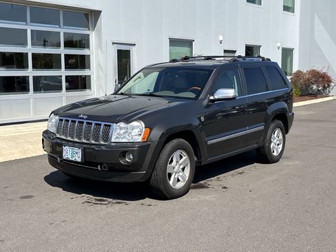 Used 2006 Jeep Grand Cherokee Overland AWD/4WD image 1