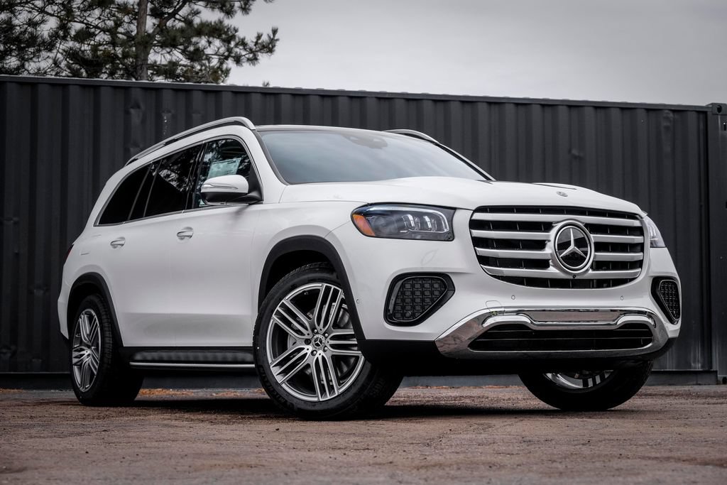 Used 2026 Mercedes-Benz GLS 450 4MATIC image 1
