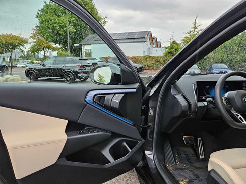 Used 2025 BMW X3 xDrive30i image 46