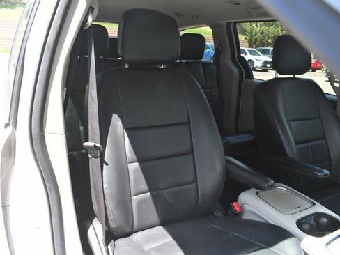 Used 2012 Dodge Grand Caravan SXT FWD image 26