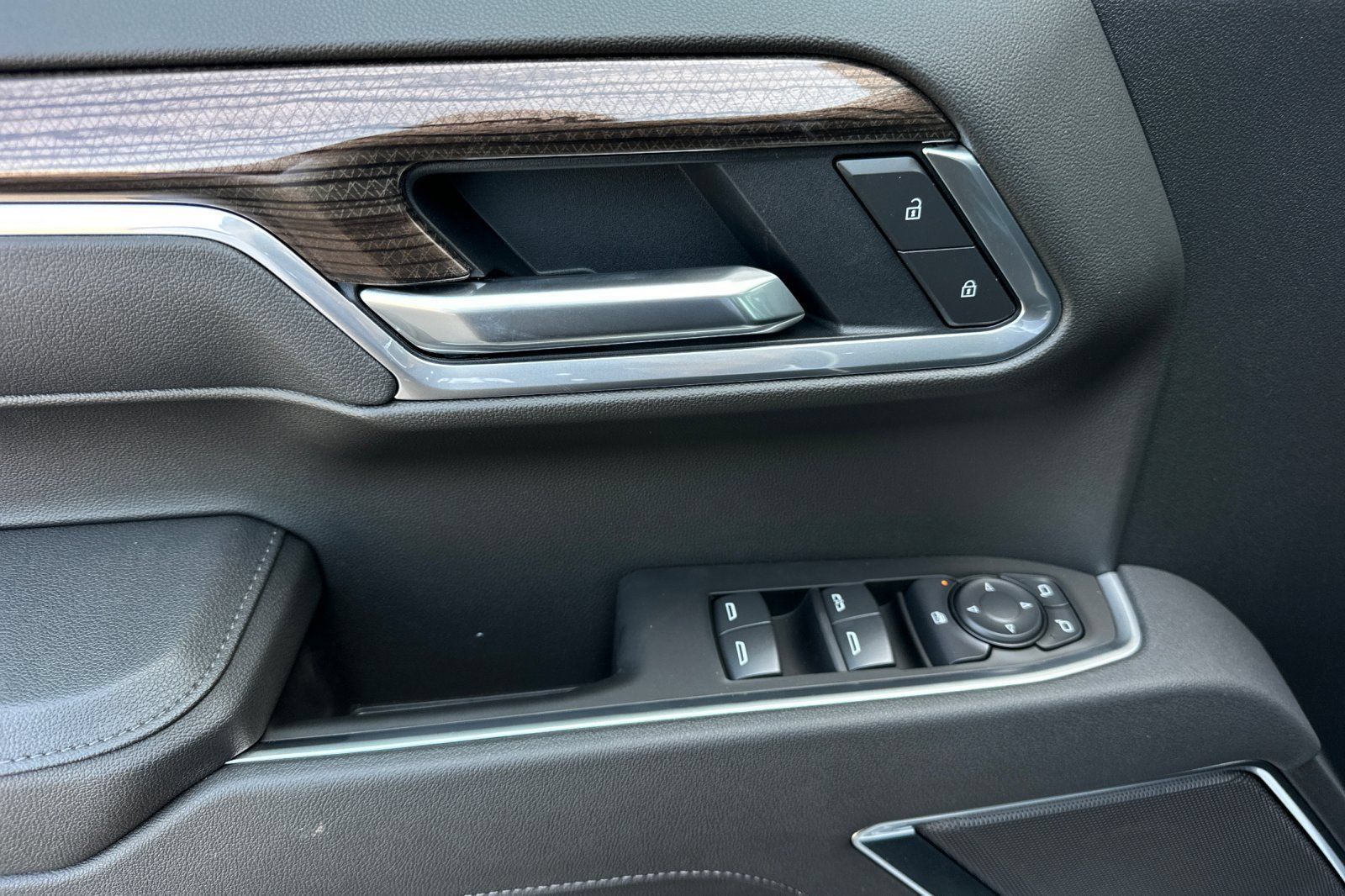 New 2026 Chevrolet Silverado 1500 LT w/ Leather Package RWD image 11