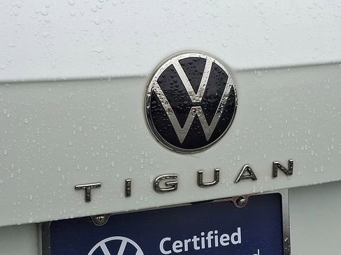 Used 2022 Volkswagen Tiguan SE R-Line AWD/4WD image 31