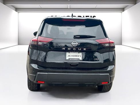 Used 2025 Nissan Rogue SV image 6