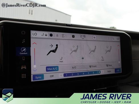 Used 2024 Jeep Wrangler Unlimited Sahara AWD/4WD image 34