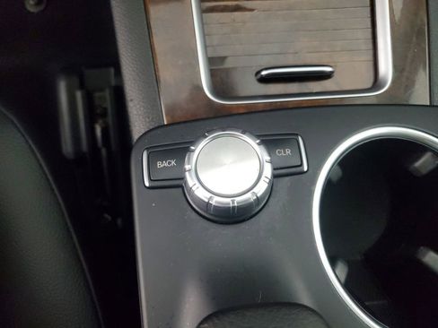 Used 2015 Mercedes-Benz GLK 350 2WD image 17