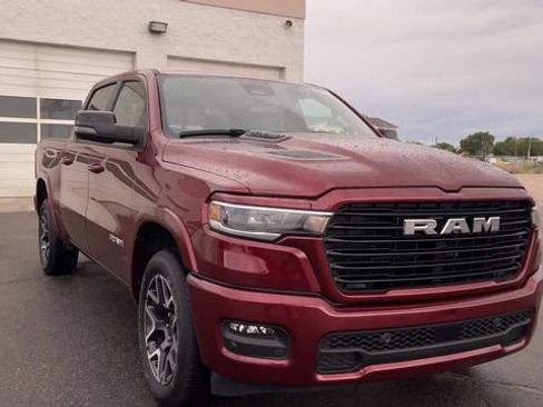 Used 2025 RAM 1500 Laramie w/ Sport Appearance Package AWD/4WD image 4