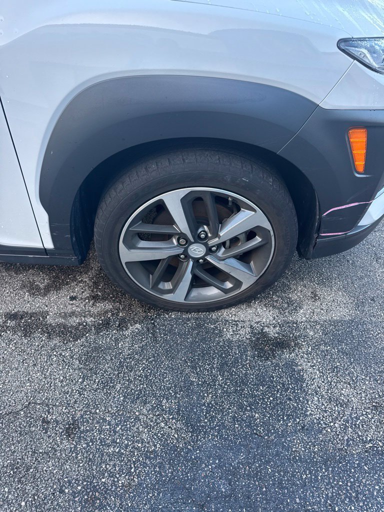 Used 2021 Hyundai Kona Limited FWD image 16
