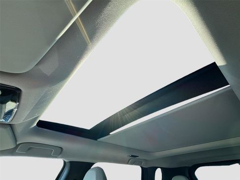 New 2026 Mitsubishi Outlander SEL image 23