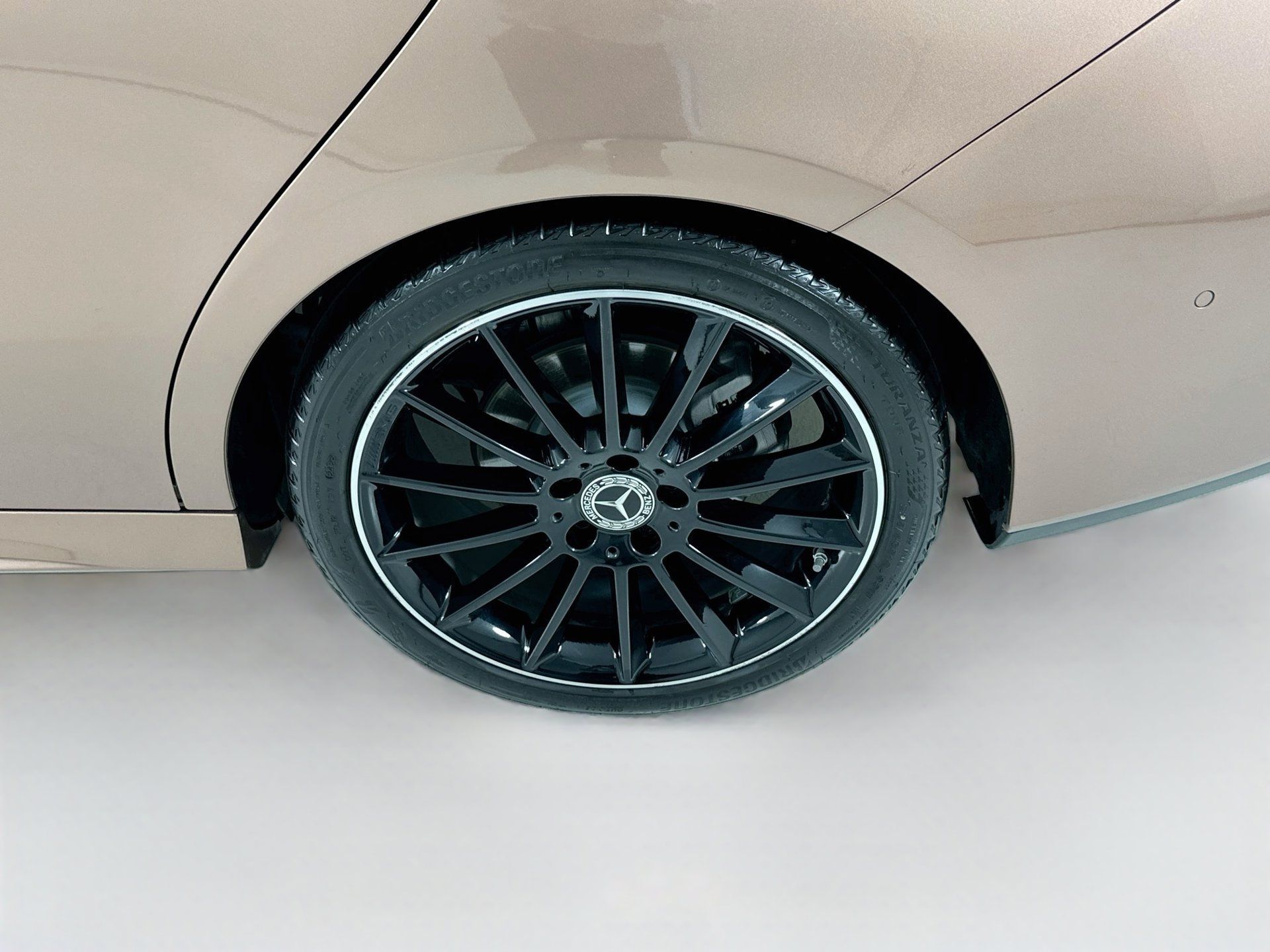 Used 2023 Mercedes-Benz CLA 250 image 32
