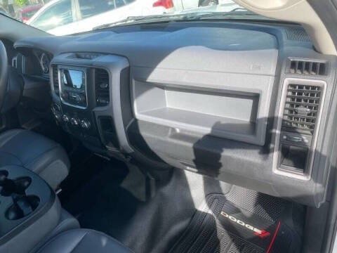 Used 2016 RAM 1500 Tradesman AWD/4WD image 13