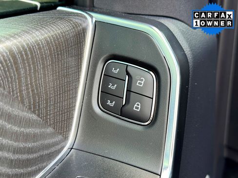 Used 2025 Ford F250 Platinum w/ FX4 Off-Road Package image 16