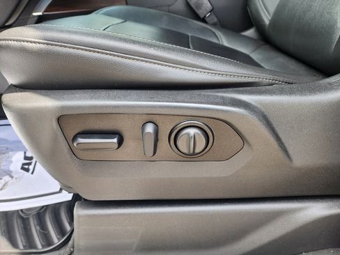 Used 2021 GMC Sierra 1500 SLT w/ SLT Convenience Package image 28