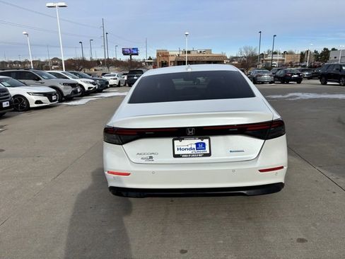 Used 2023 Honda Accord EX-L image 6