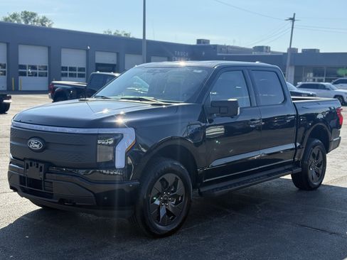 New 2025 Ford F150 Lightning Flash image 6