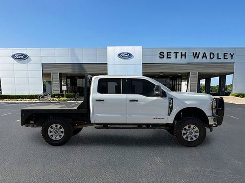 Used 2023 Ford F250 XLT w/ F-250 >10K GVWR Package image 8