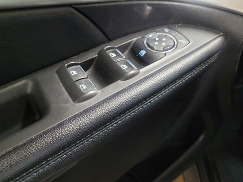 Used 2017 Ford Explorer XLT image 27