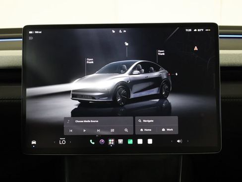 Used 2026 Tesla Model Y Long Range AWD/4WD image 23