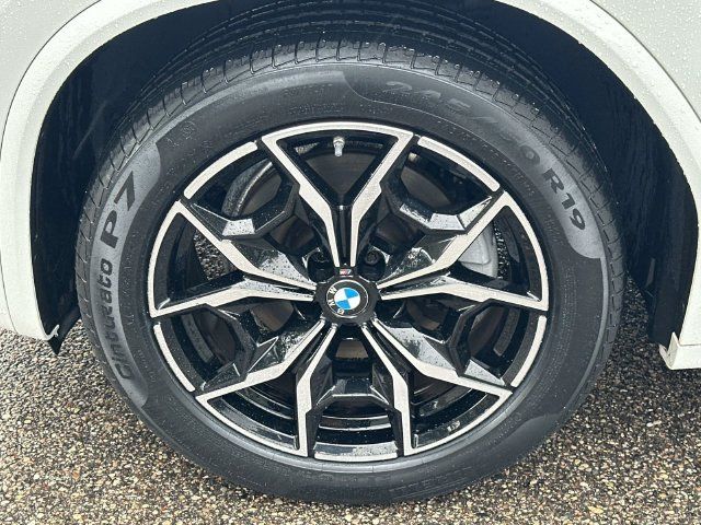 Certified 2024 BMW X3 xDrive30i w/ M Sport Package AWD/4WD image 13